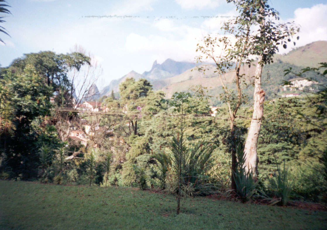 Dedo de Deus -- 'God's Finger,' Terespolis